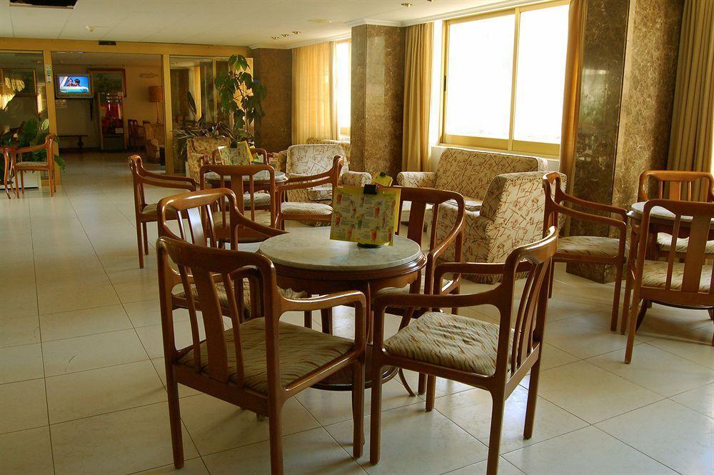 Готель Bluesea Arenal Tower Adults Only Ель-Ареналь Екстер'єр фото
