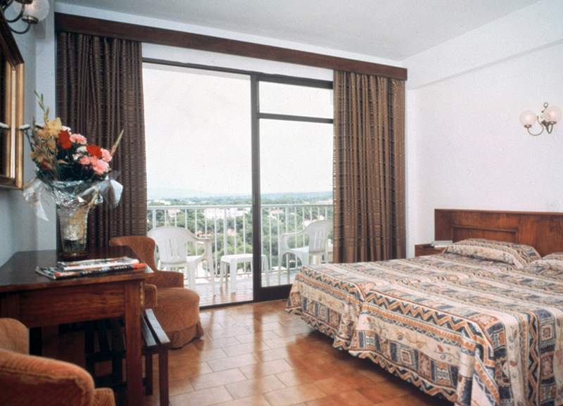 Готель Bluesea Arenal Tower Adults Only Ель-Ареналь Екстер'єр фото