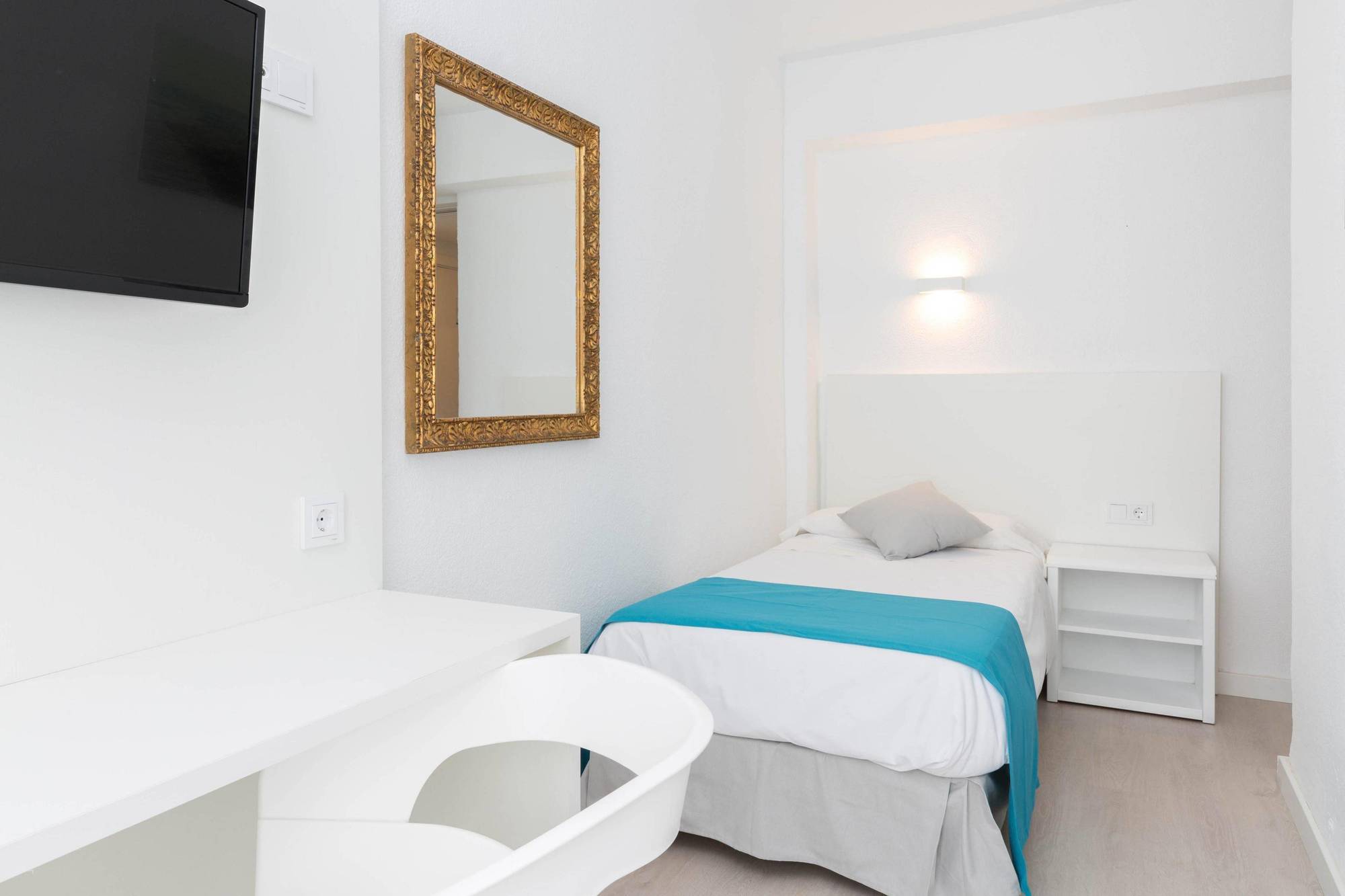 Готель Bluesea Arenal Tower Adults Only Ель-Ареналь Екстер'єр фото